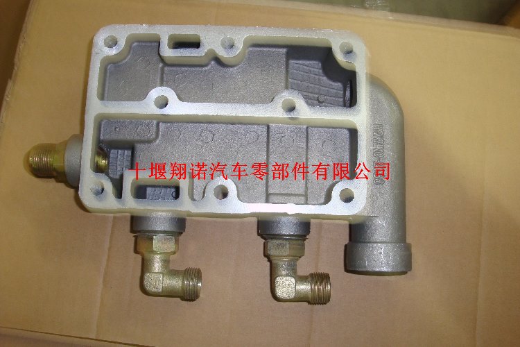 3509DC2-070 6L空压机双缸气泵缸盖.jpg