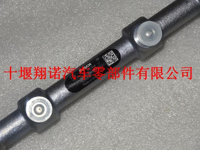 福田康明斯ISF2.8 燃油共轨管 5259557