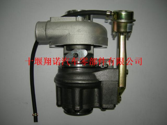 康明斯4BT涡轮增压器HX30W  3592015 3537562 3592016 3800709
