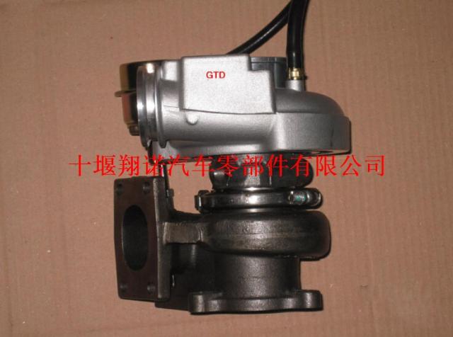 ISDE HE221W涡轮增压器4043976 4047750 4956073 4047749 4047753 2835142 4033968 4955962 
