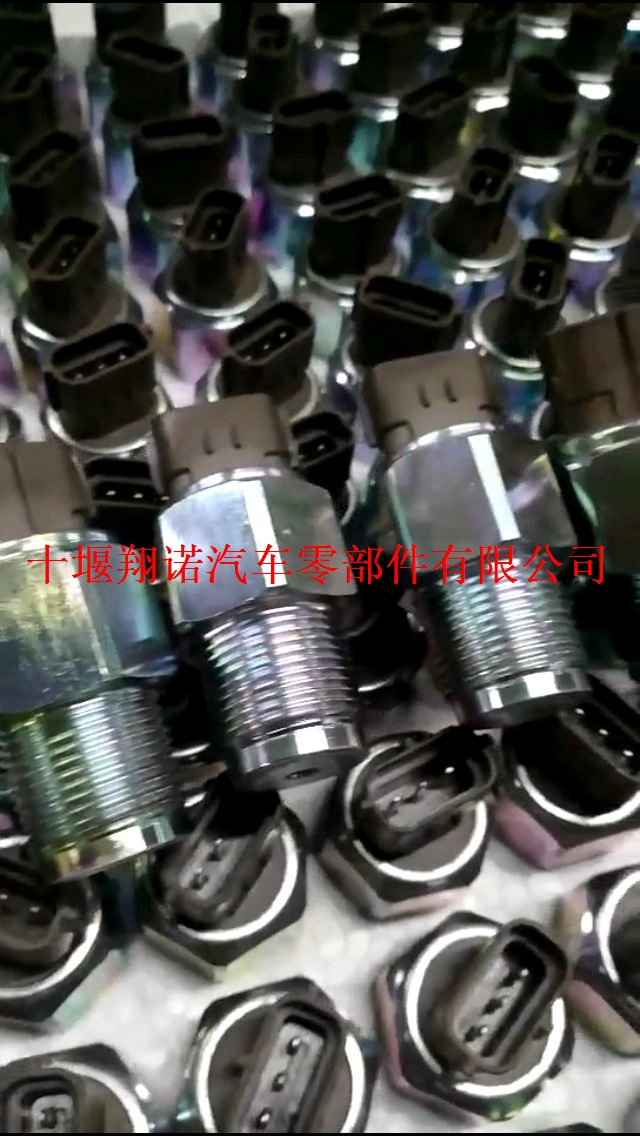 潍柴电控共轨压力传感器 499000-6160