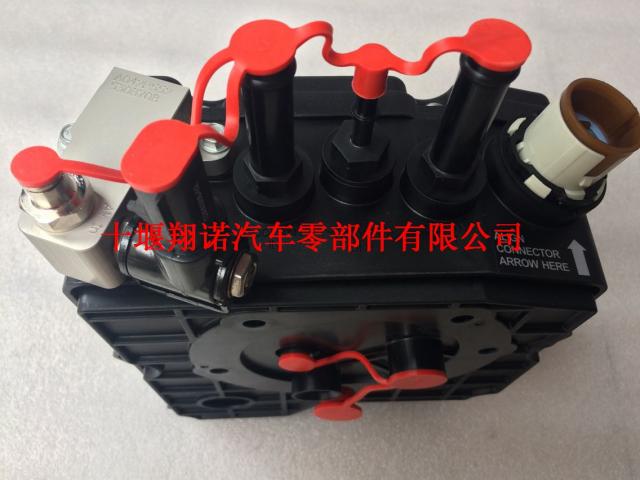 东风康明斯欧四发动机SCR尿素泵 4328805