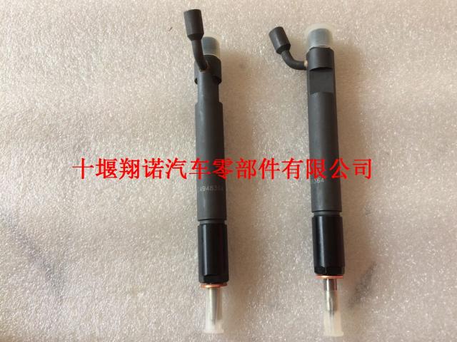 东风康明斯6CT8.3机喷油器 4948364