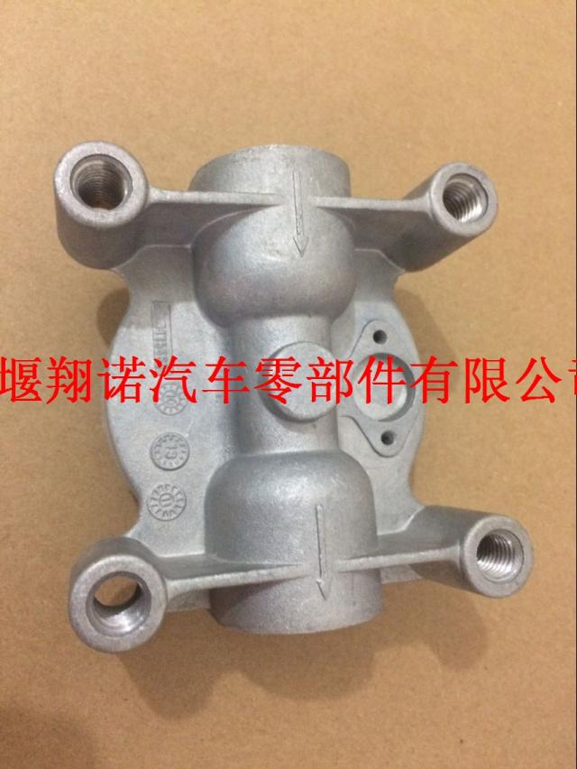 东风康明斯6CT发动机水滤座 3415680 