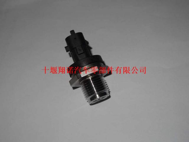BOSCH康明斯原厂轨压传感器 0281002851