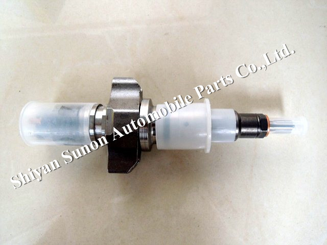 BOSCH diesel engine parts original Common rail injector 0445120054