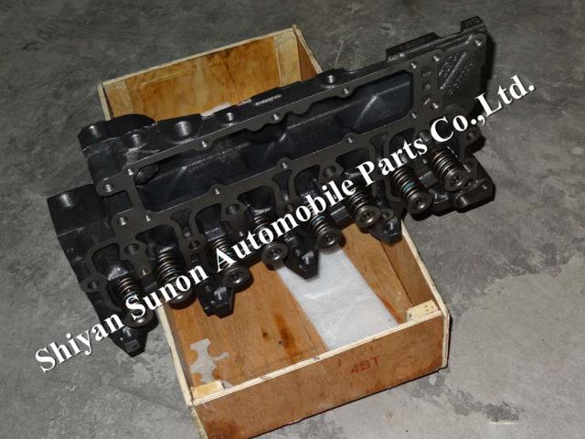 Cummins Diesel Engine part cylinder head assembly 3933422