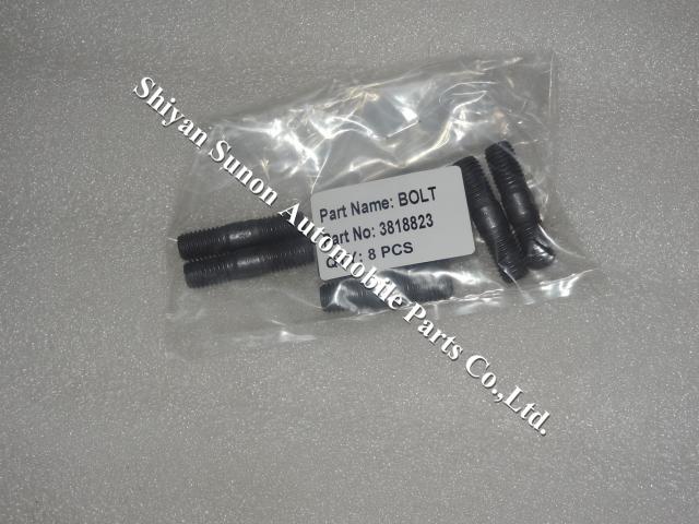 Cummins Diesel Engine ISLe Engine Stud 3818823