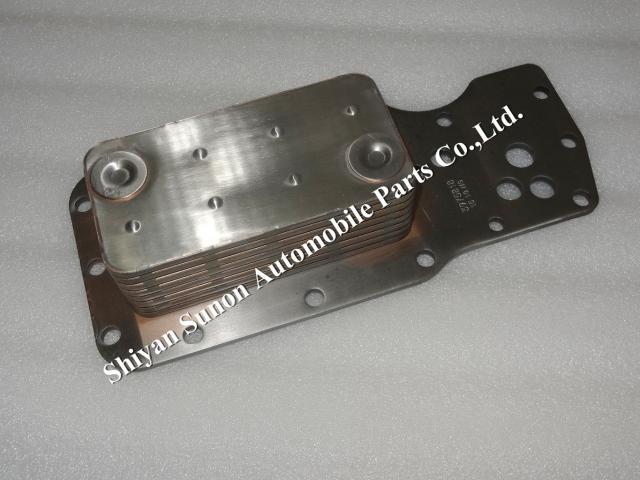 Cummins engine oil cooler ISDe 3975818