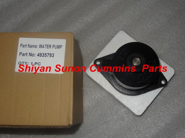 Engine water pump 4935793